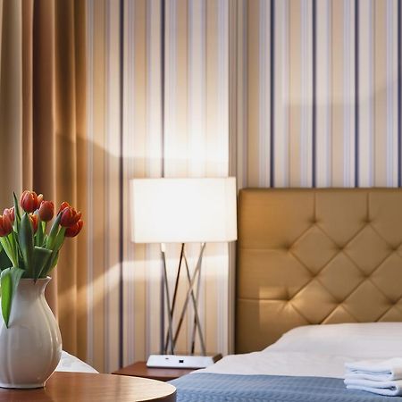 Hotel Gryf Gdansk Bagian luar foto