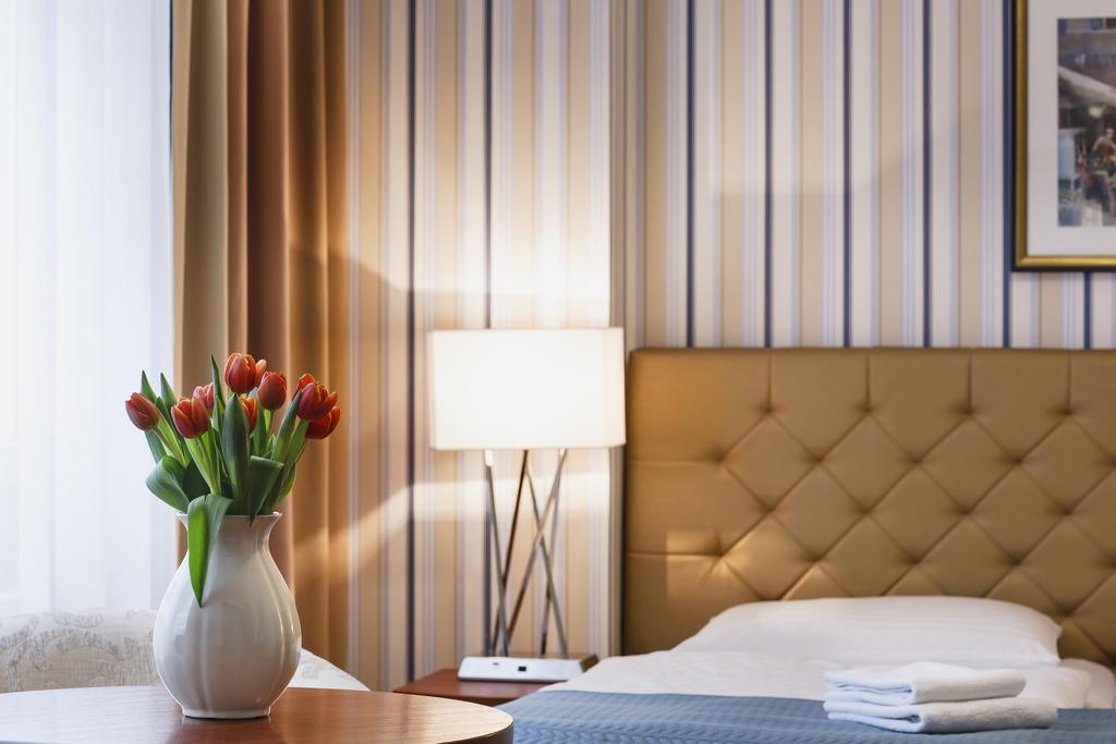 Hotel Gryf Gdansk Bagian luar foto