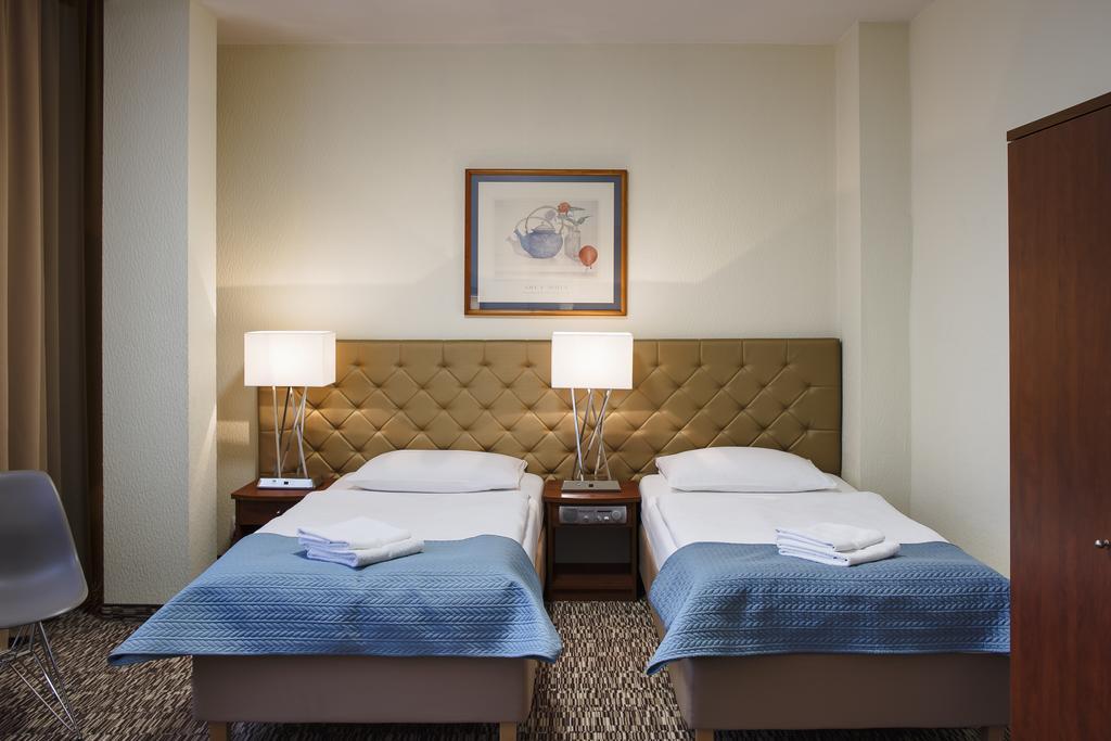 Hotel Gryf Gdansk Bagian luar foto