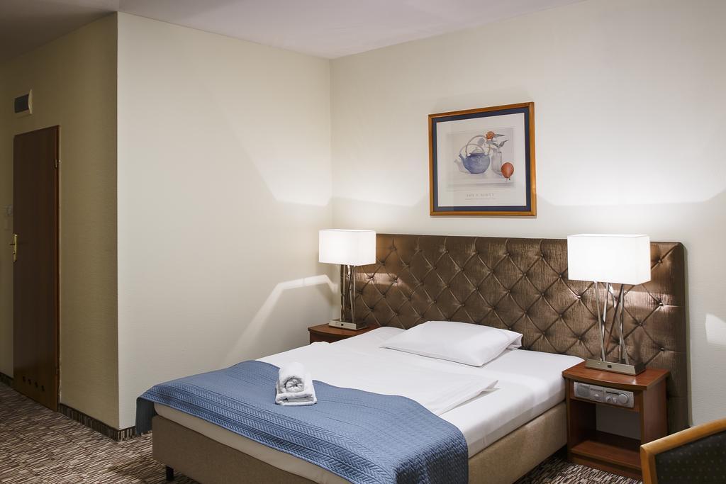 Hotel Gryf Gdansk Bagian luar foto